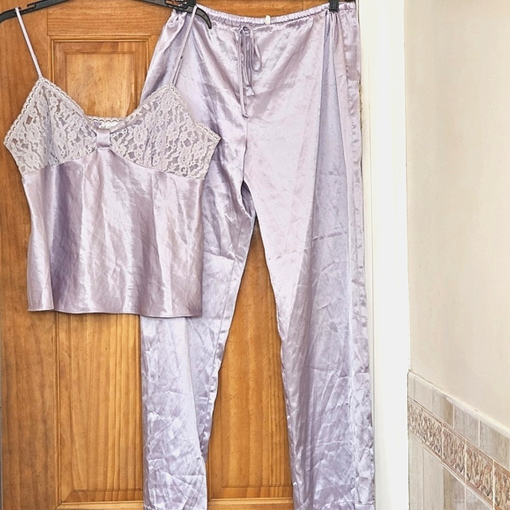 Soft Moments New York Y2K Women’s 2 Piece Lilac Lounge/Pajama Set, Size L